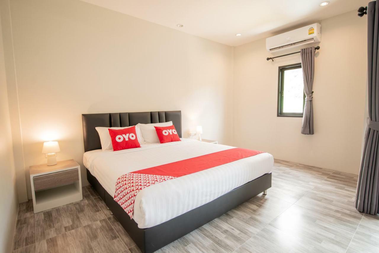 Hotel Oyo 259 Baan Napatr à Bang Tao Beach  Extérieur photo